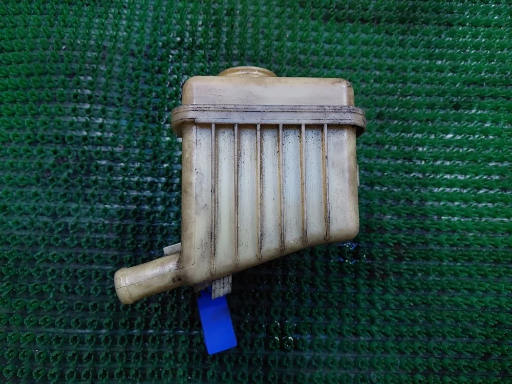 Бачок ГУР Audi Q7 4L (2005—2009)