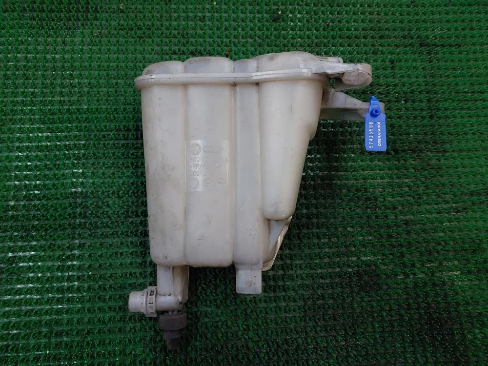 Бачок расширительный Audi A5 I (2007—2011)