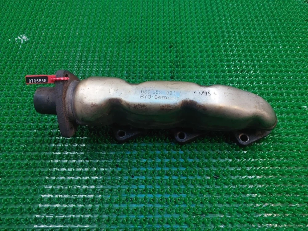 Коллектор выпускной Audi A6 C6 (2004—2008)