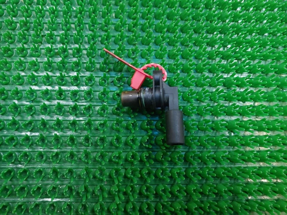 Датчик положения распредвала Audi A4 B8 (2007—2012)