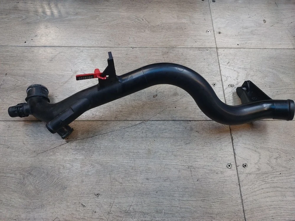 Трубка охлаждающей жидкости Audi S6 C6 (2006—2008)