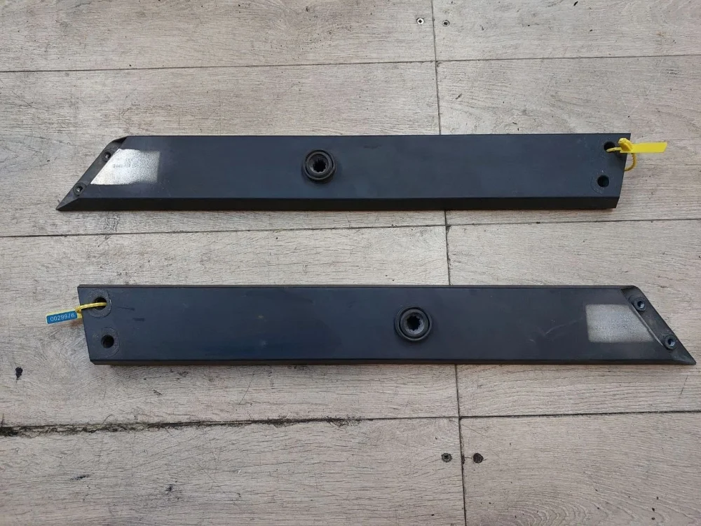 Распорка Audi A8 D4 (2010—2014)