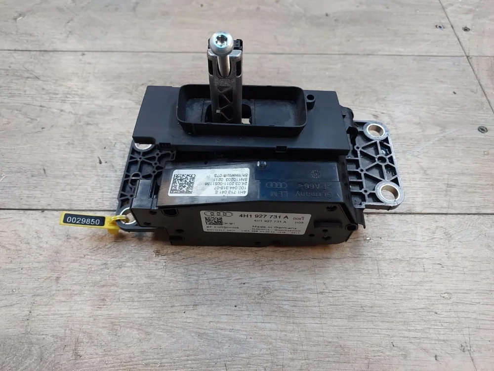 Селектор АКПП Audi A8 D4 (2010—2014)