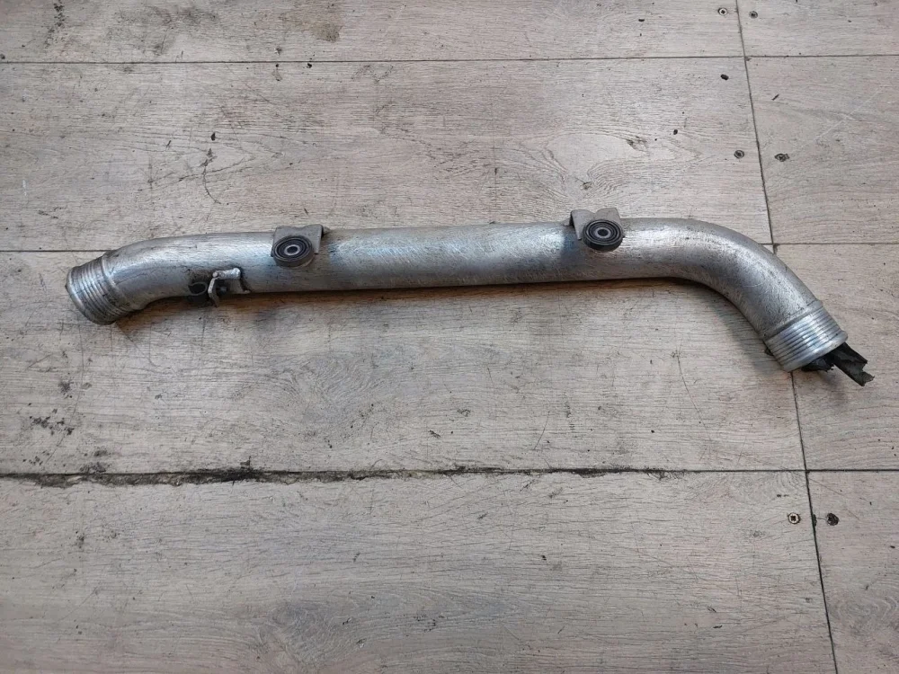 Патрубок интеркулера Audi Q7 4L (2005—2009)