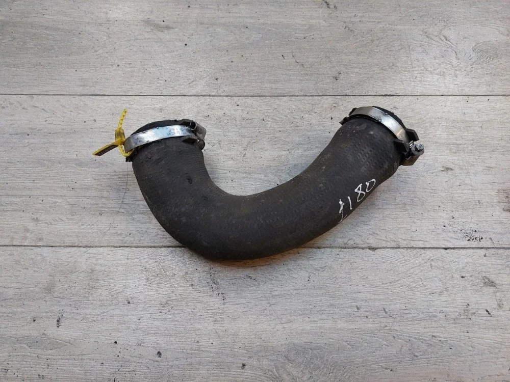 Патрубок интеркулера Audi A4 B8 (2007—2012)