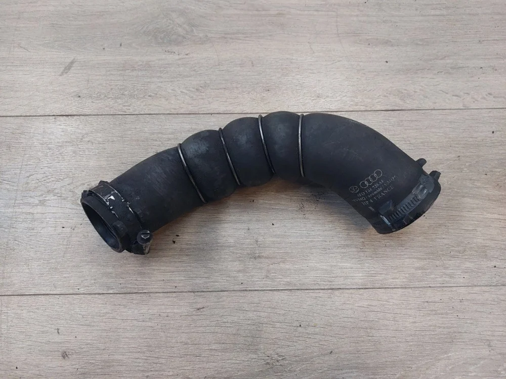 Патрубок интеркулера Audi A6 C6 (2004—2008)