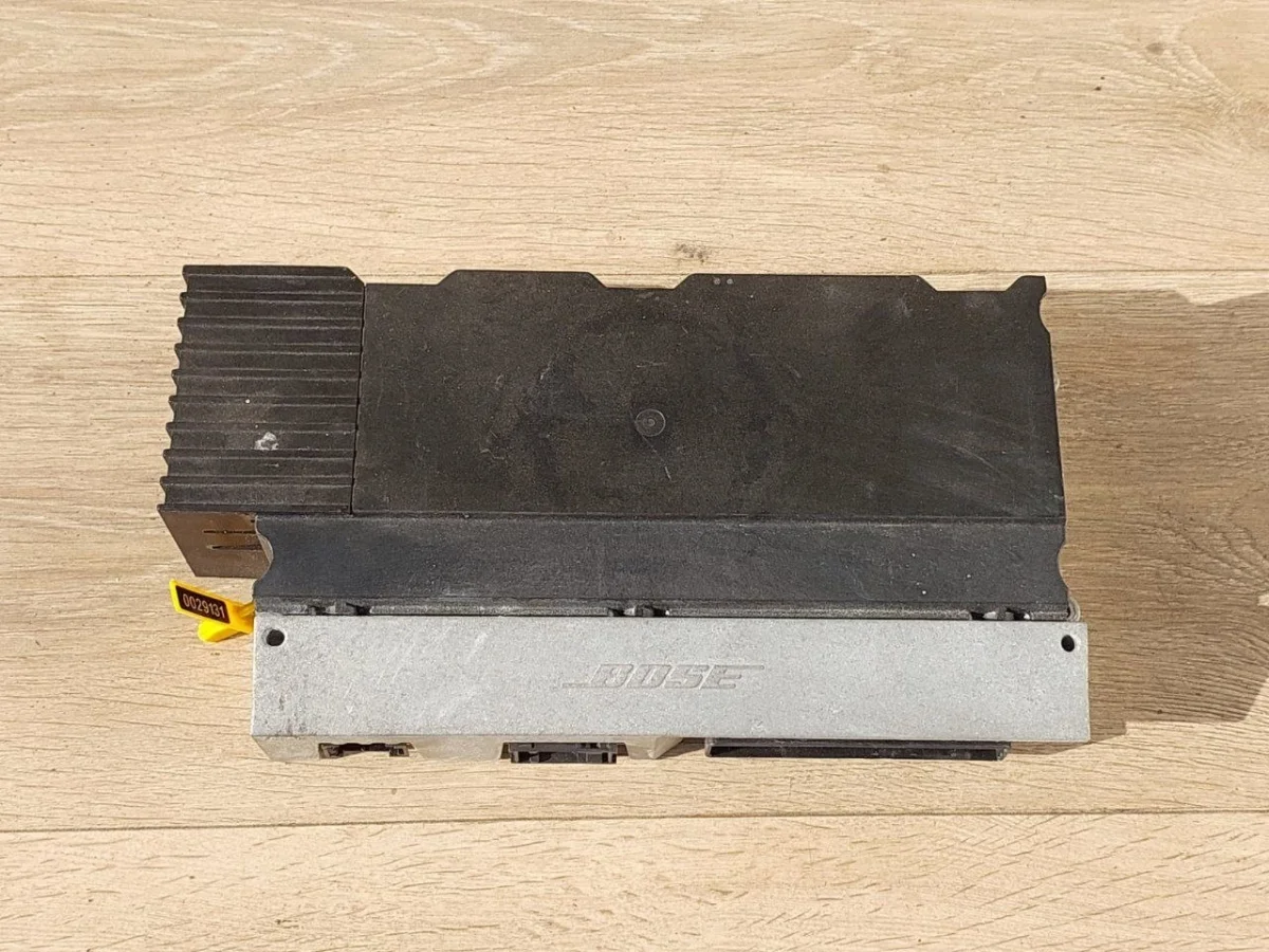 Усилитель акустической системы Audi A6 C6 (2004—2008)