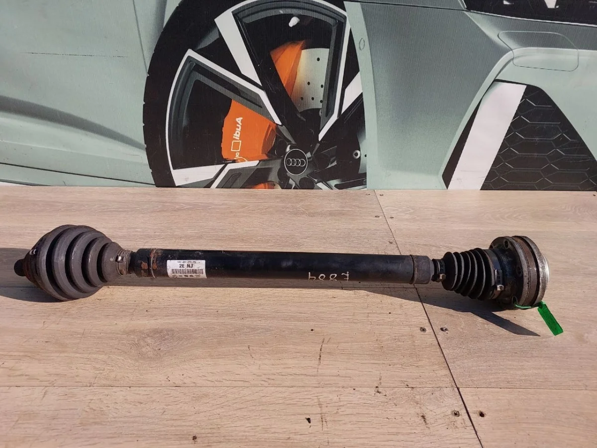 Вал привода Audi A3 8P рестайлинг 2 (2008—2013)