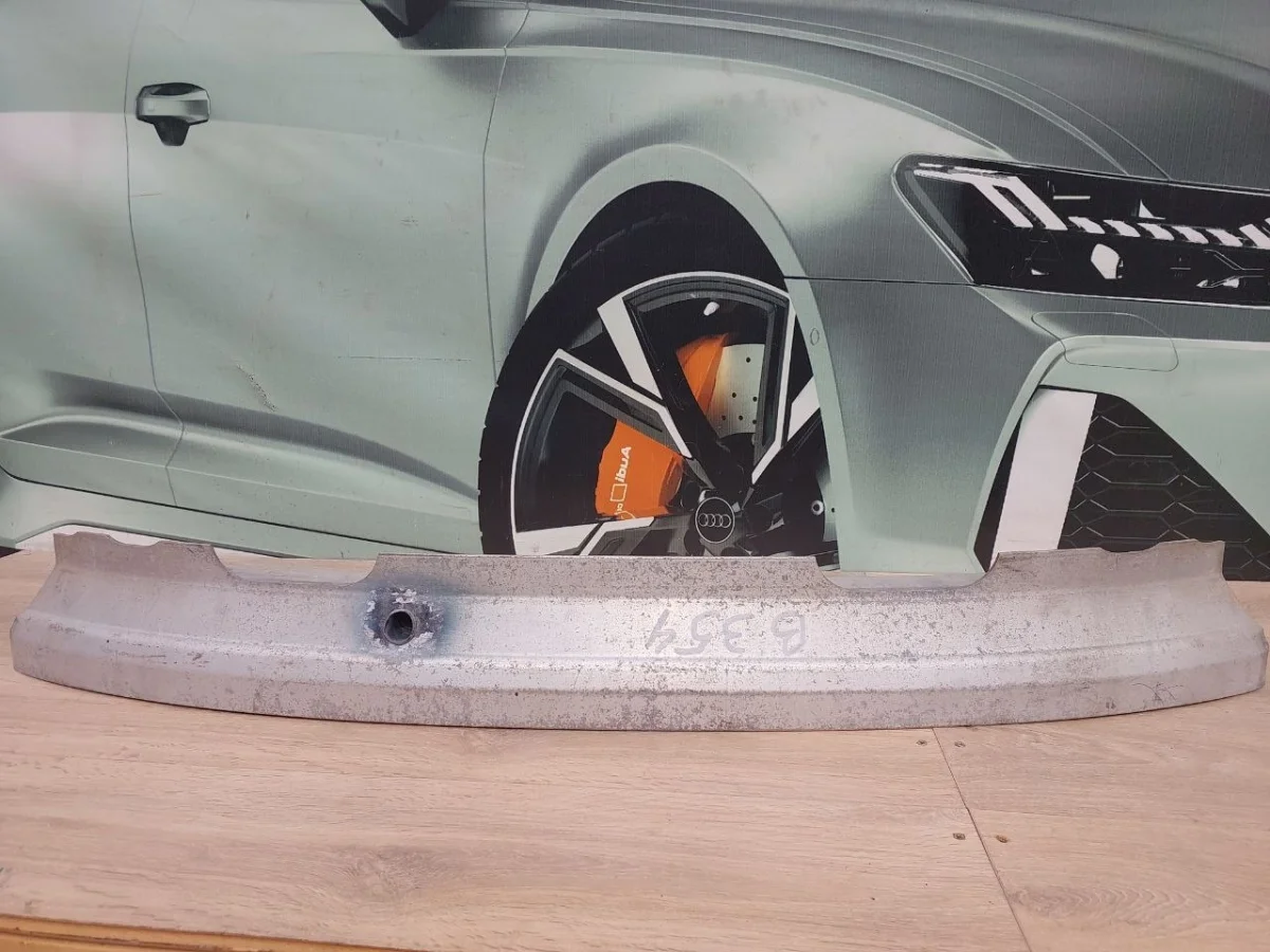 Усилитель заднего бампера Audi A8 D3 (2002—2005)