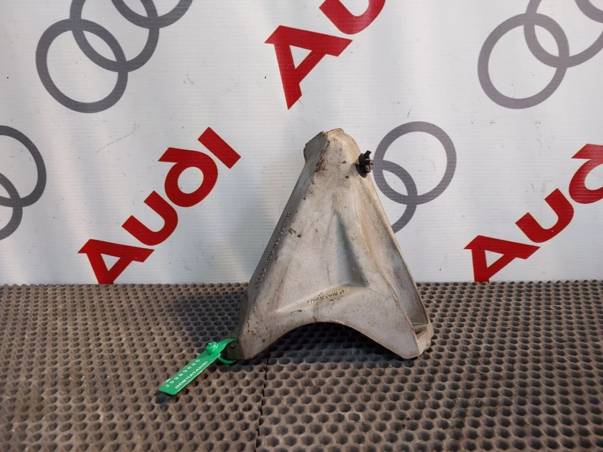 Кронштейн двигателя Audi A8 D3 (2002—2005)
