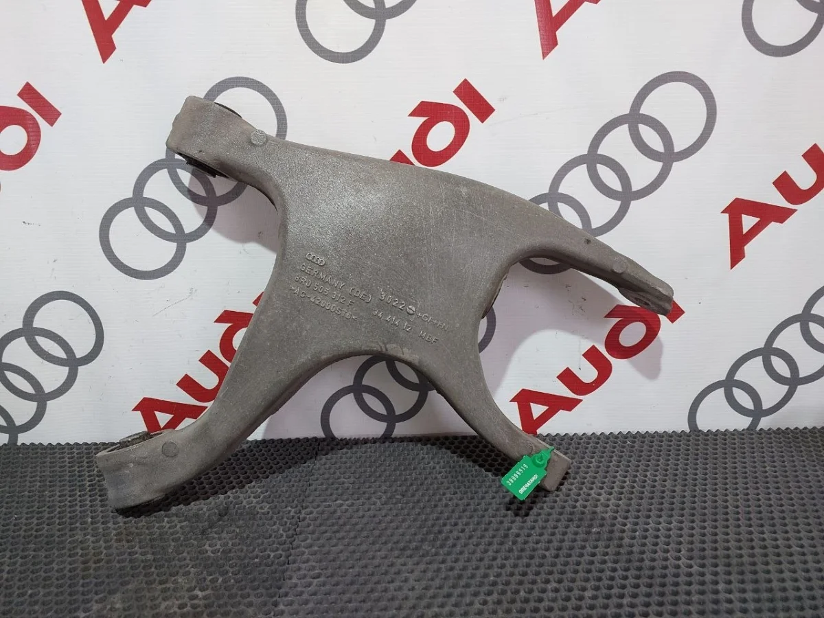 Рычаг поперечный Audi S6 C6 (2006—2008)
