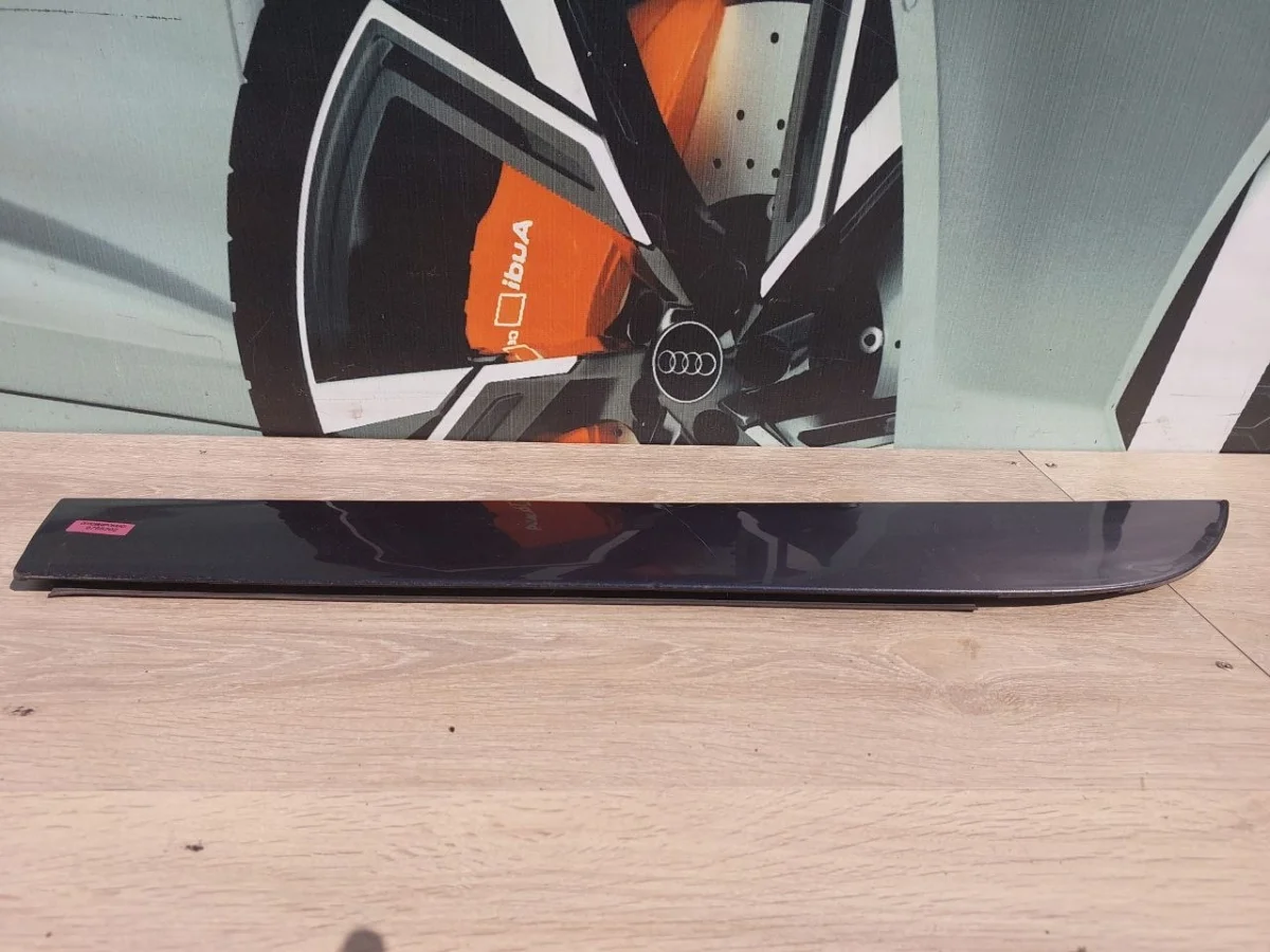 Молдинг задней левой двери Audi A6 C6 (2004—2008)