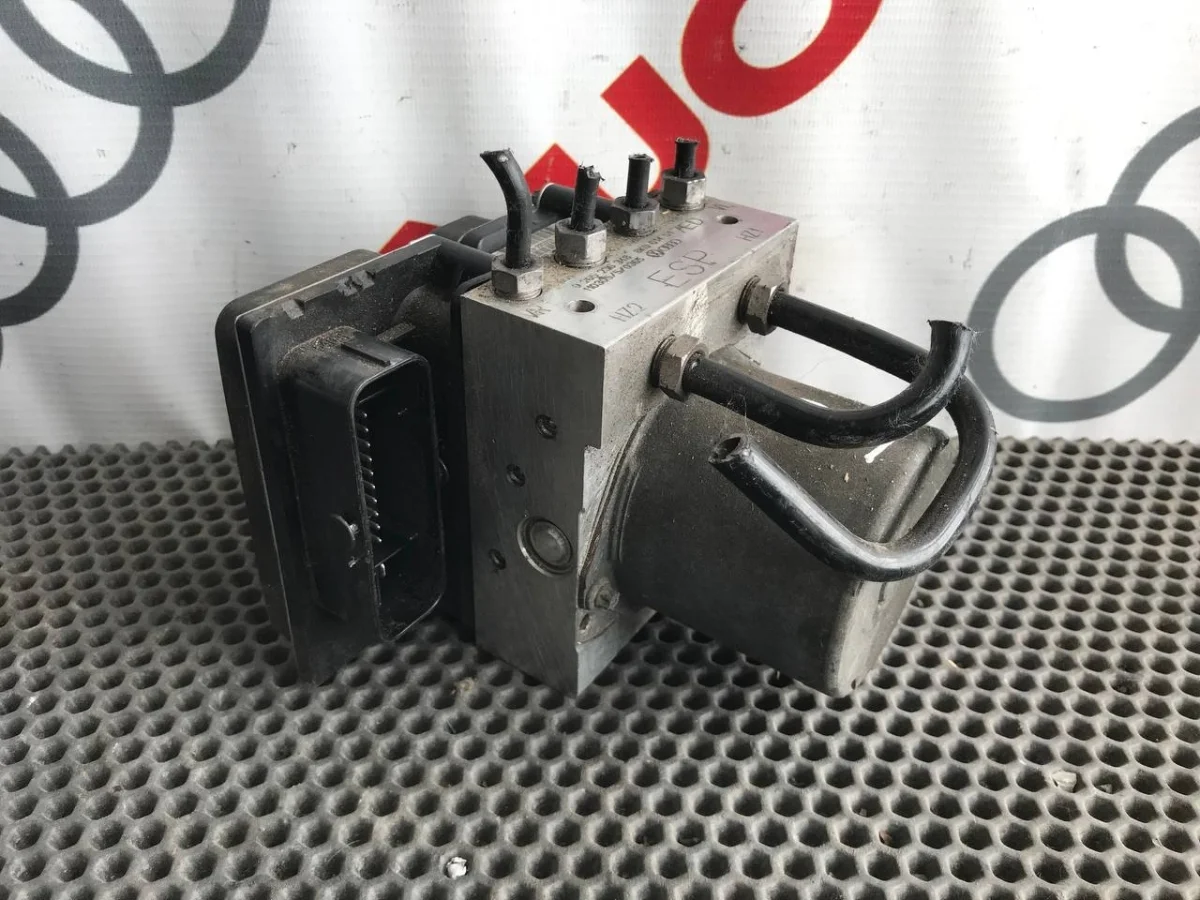 Блок ABS (насос) Audi A4 B8 (2007—2012)