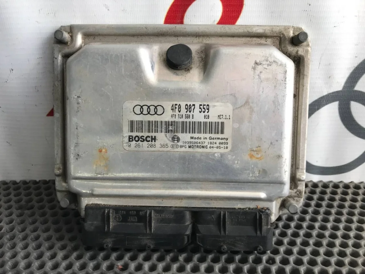 Блок управления двигателем Audi A6 C6 (2004—2008)