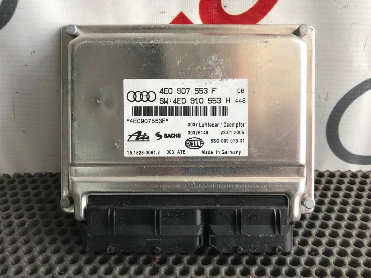 Блок управления подвеской Audi A8 D3 (2002—2005)