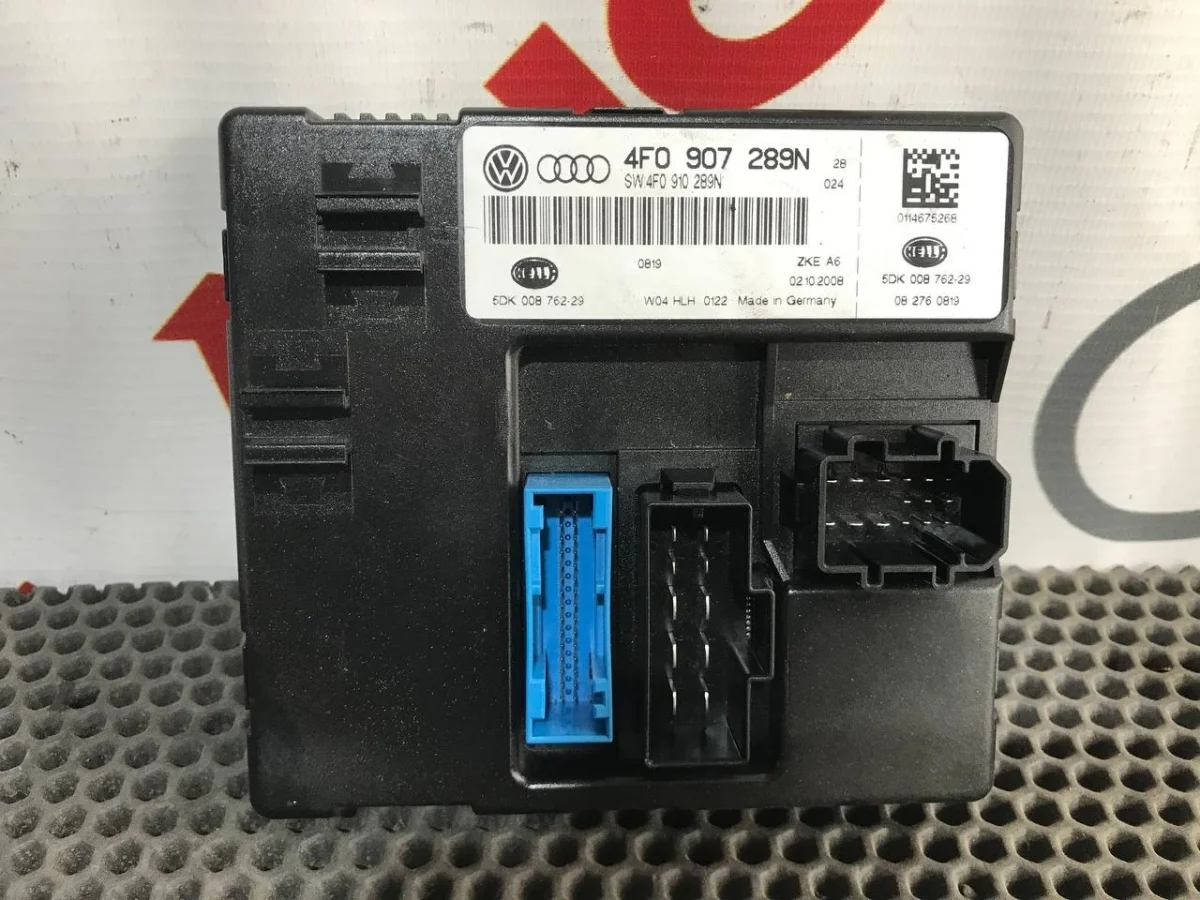 Блок электронный Audi A6 C6 (2004—2008)