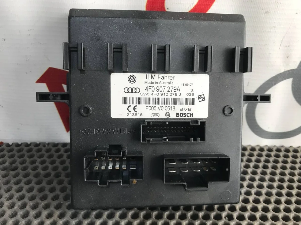 Блок электронный Audi A6 C6 (2004—2008)