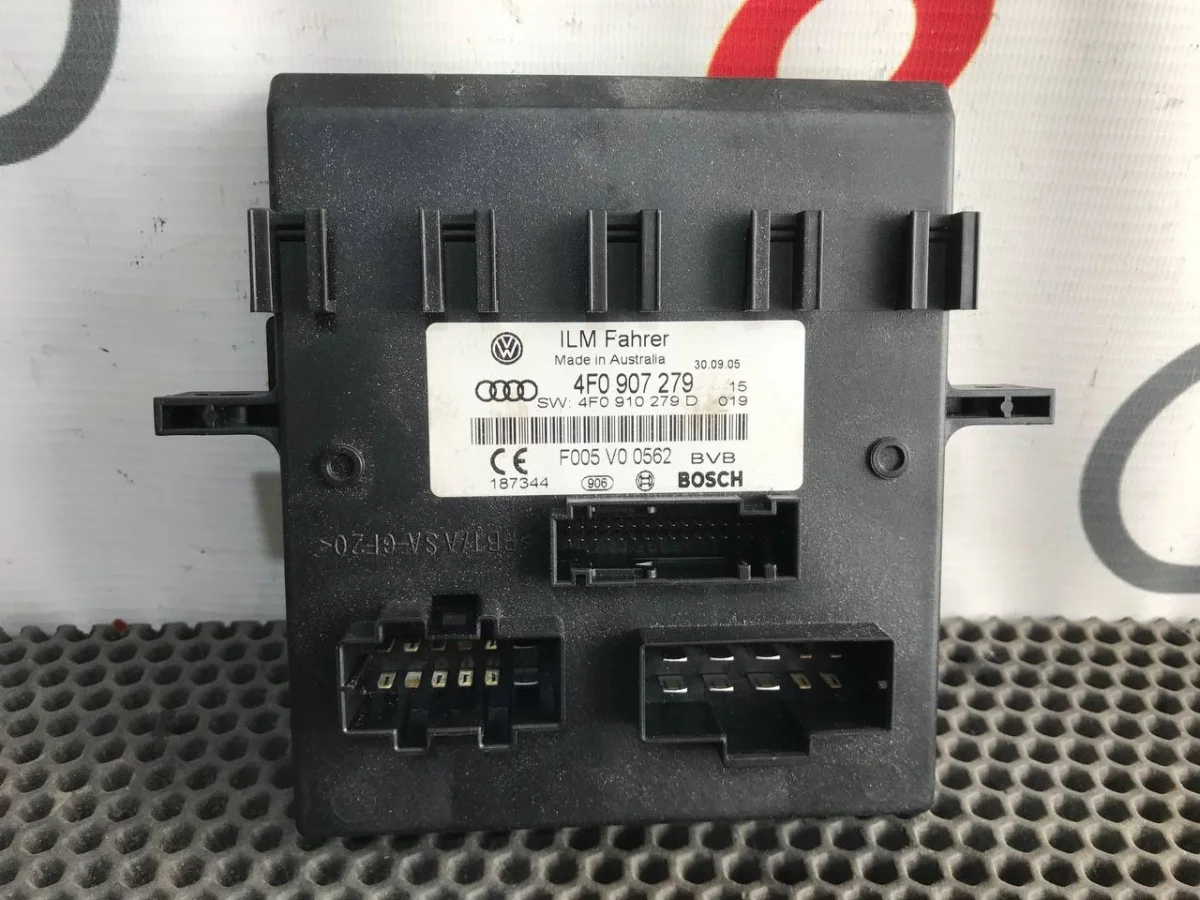 Блок электронный Audi A6 C6 (2004—2008)