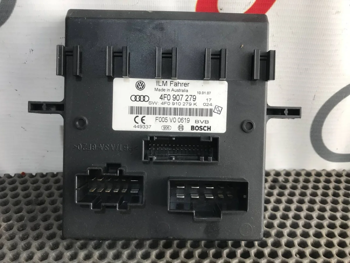 Блок электронный Audi A6 C6 (2004—2008)