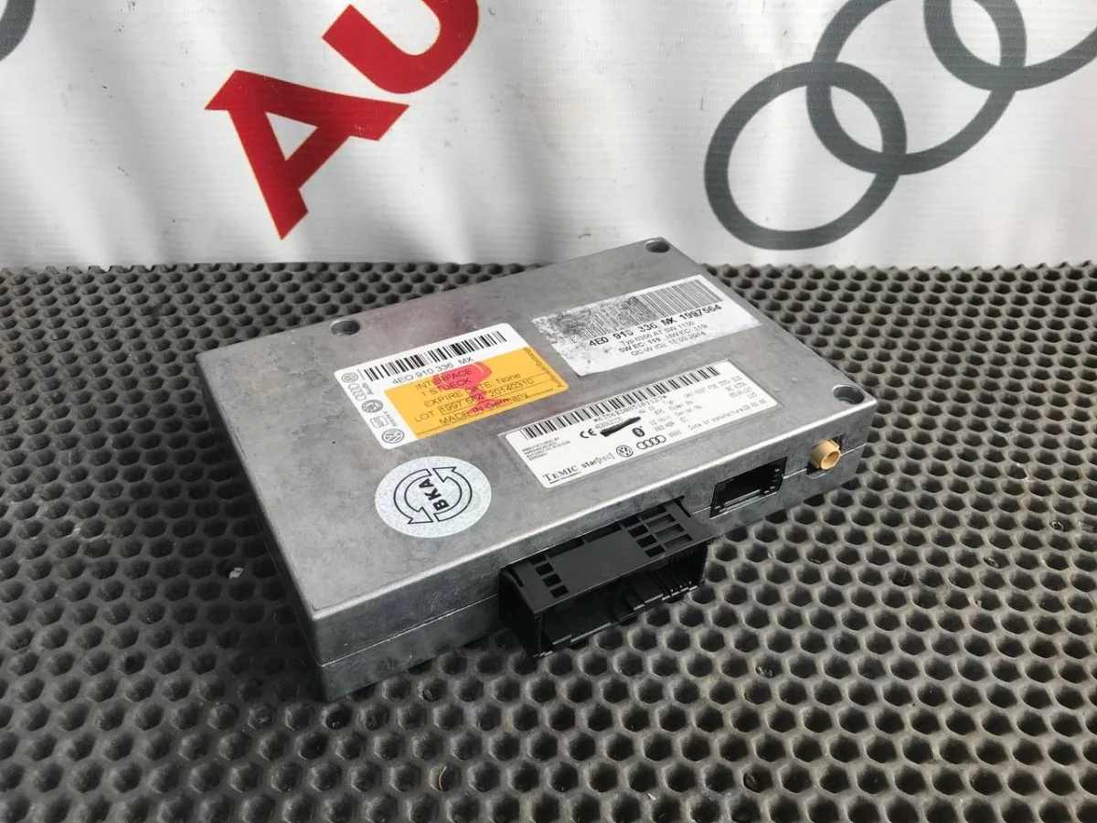 Блок электронный Audi A8 D3 (2002—2005)