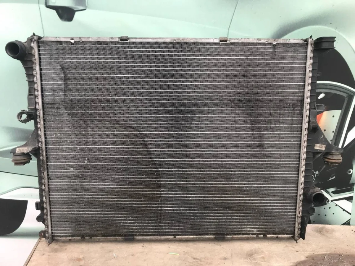 Радиатор основной Audi Q7 4L (2005—2009)