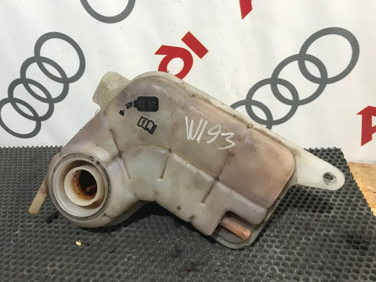 Бачок расширительный Audi A6 C6 (2004—2008)