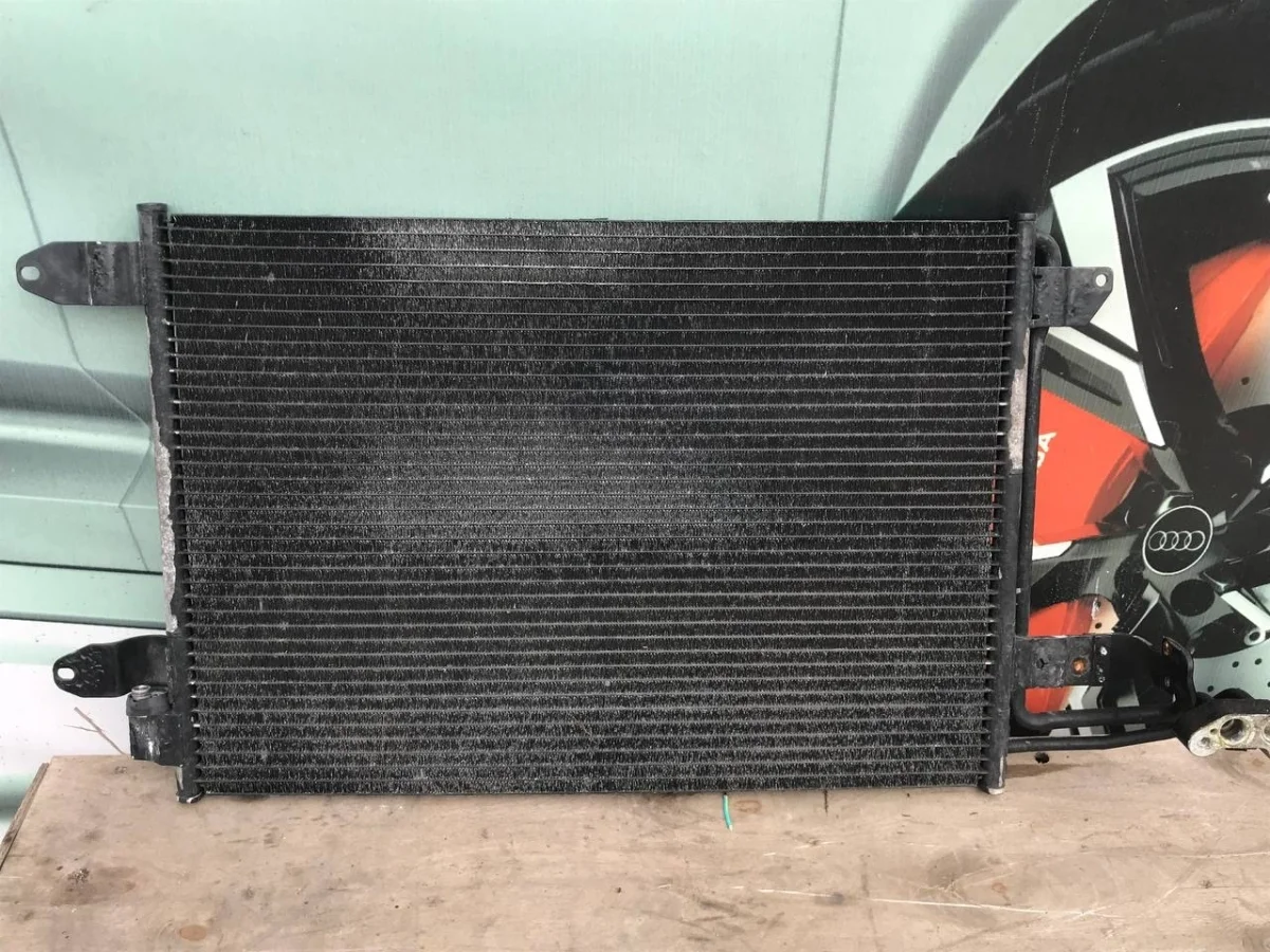 Радиатор кондиционера Audi A3 8P рестайлинг 2 (2008—2013)