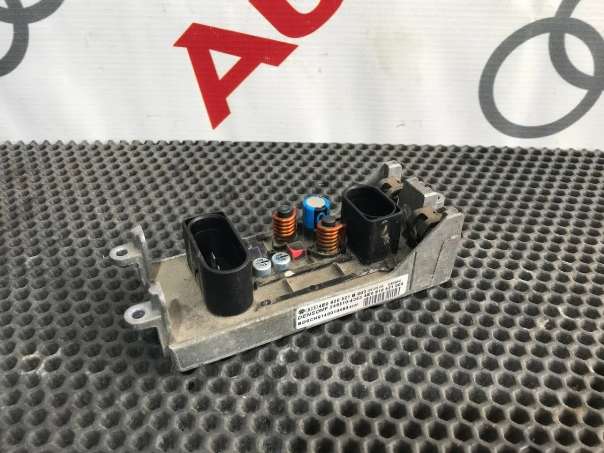 Резистор отопителя Audi A8 D3 (2002—2005)