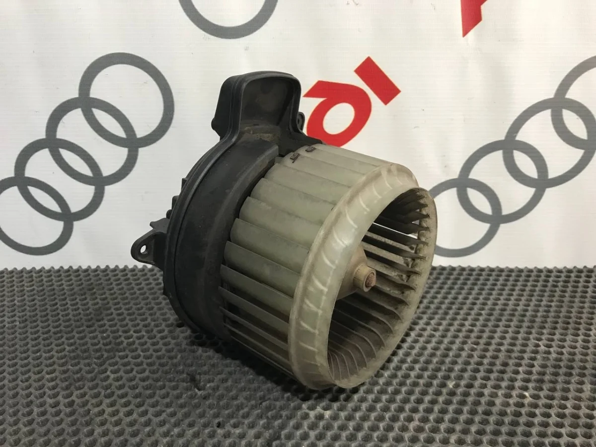 Вентилятор Audi A8 D4 (2010—2014)