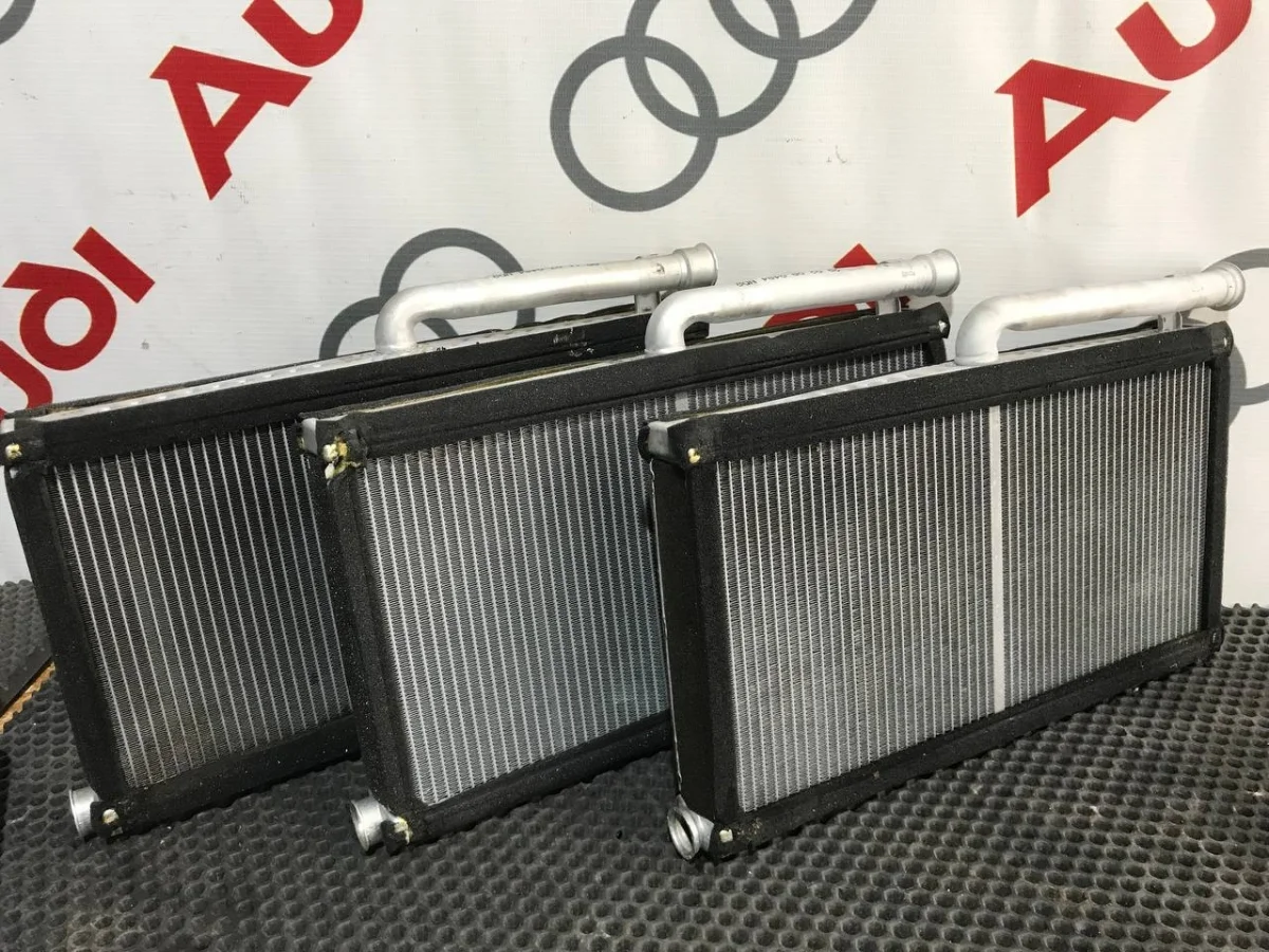 Теплообменник Audi A6 C6 (2004—2008)