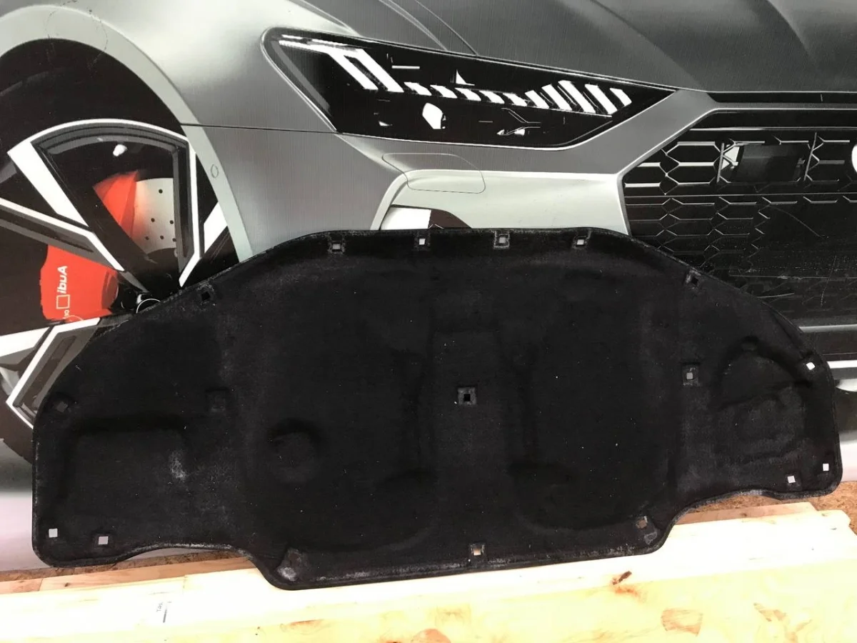 Шумоизоляция капота Audi A8 D3 рестайлинг (2005—2007)