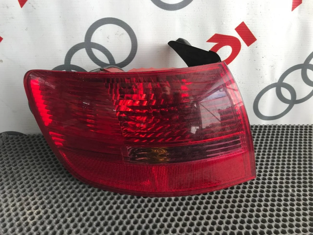 Фонарь задний левый Audi A6 C6 (2004—2008)