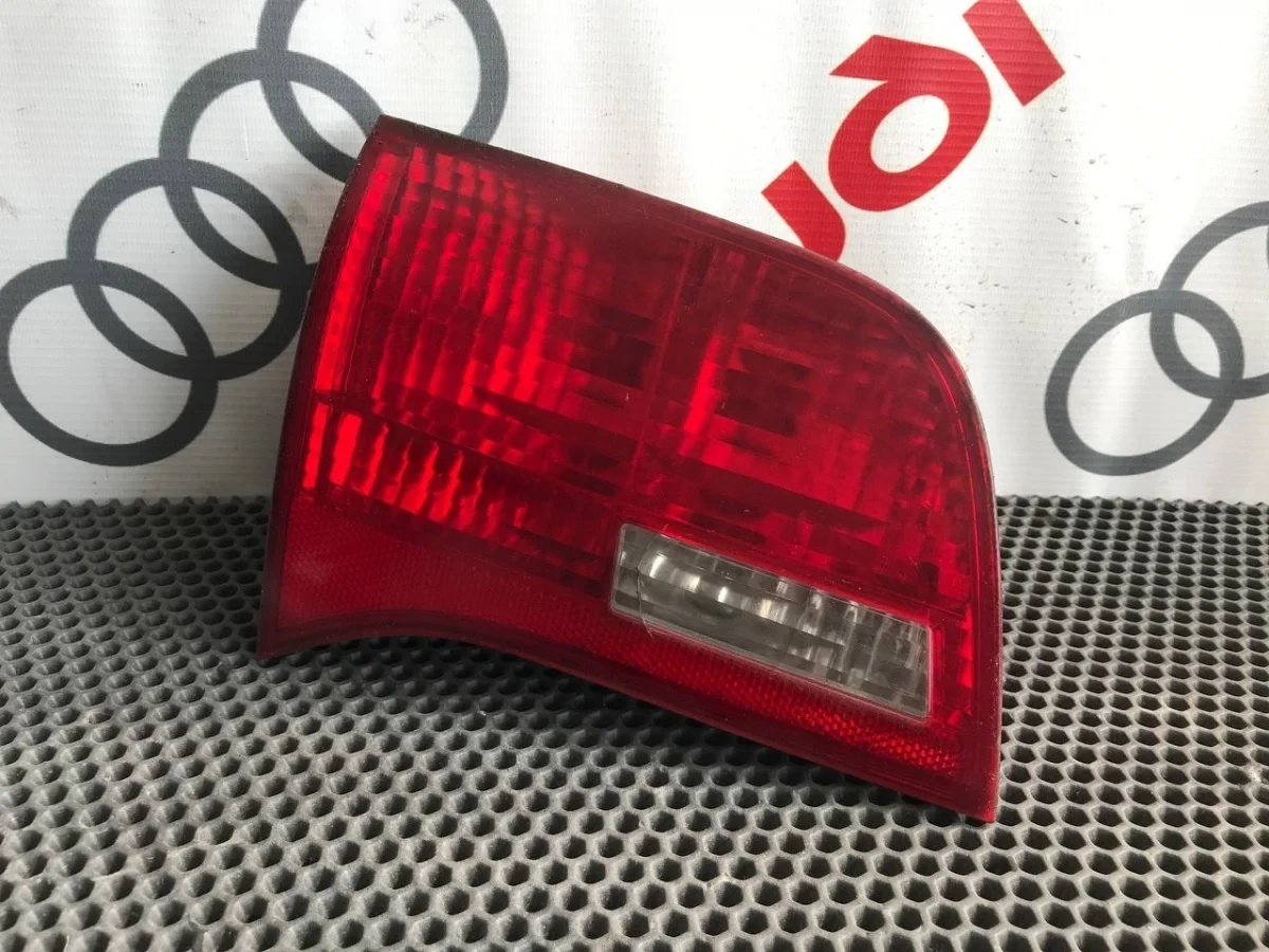 Фонарь задний внутренний левый Audi A6 C6 (2004—2008)