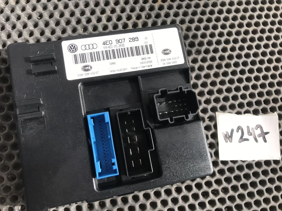 Блок комфорта Audi A8 D3 рестайлинг (2005—2007)