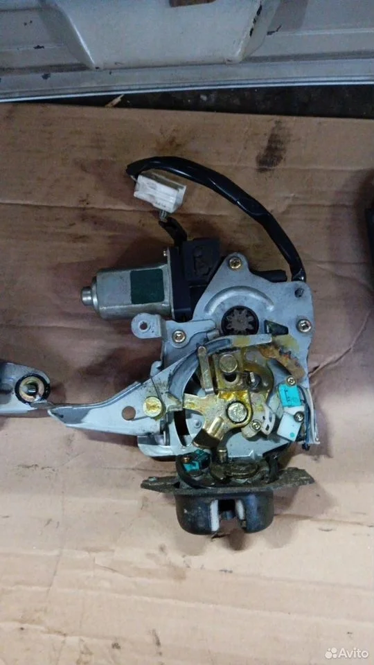 Замок багажника инфинити fx35 fx45 s50