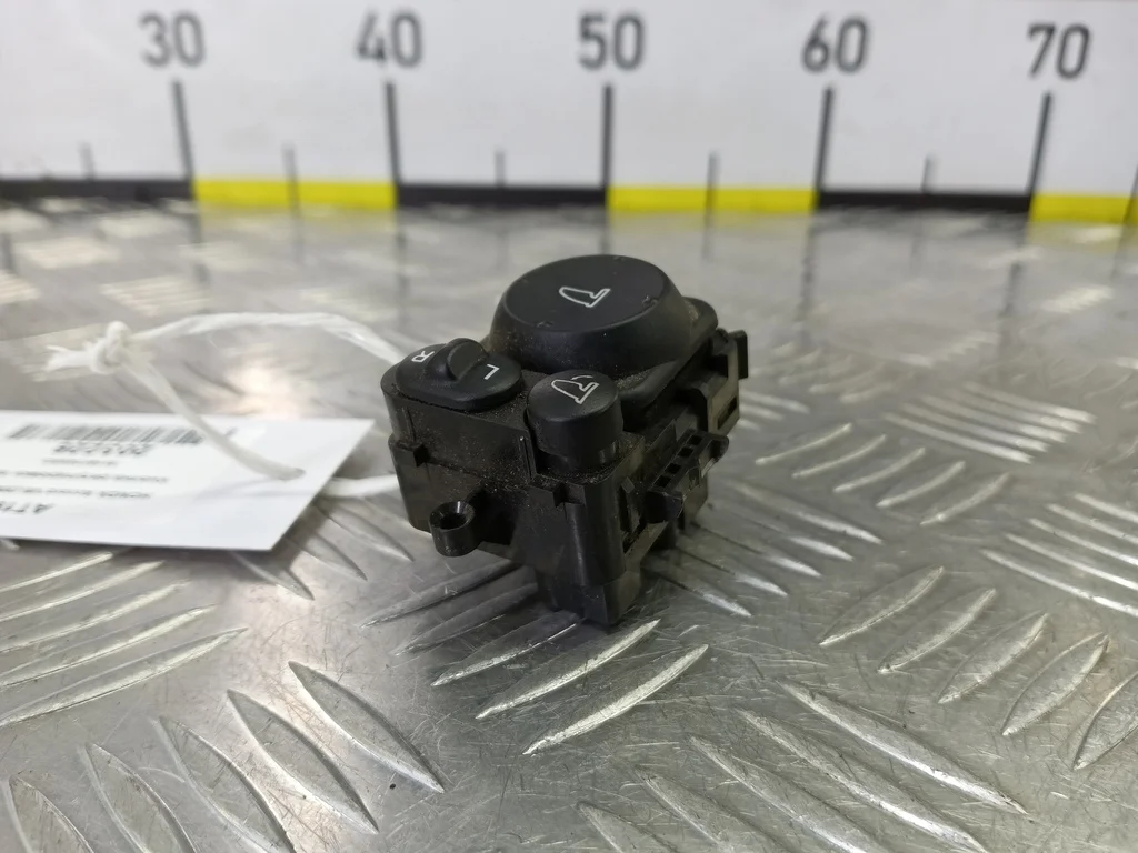 Кнопка регулировки зеркал HONDA Accord VIII (2007