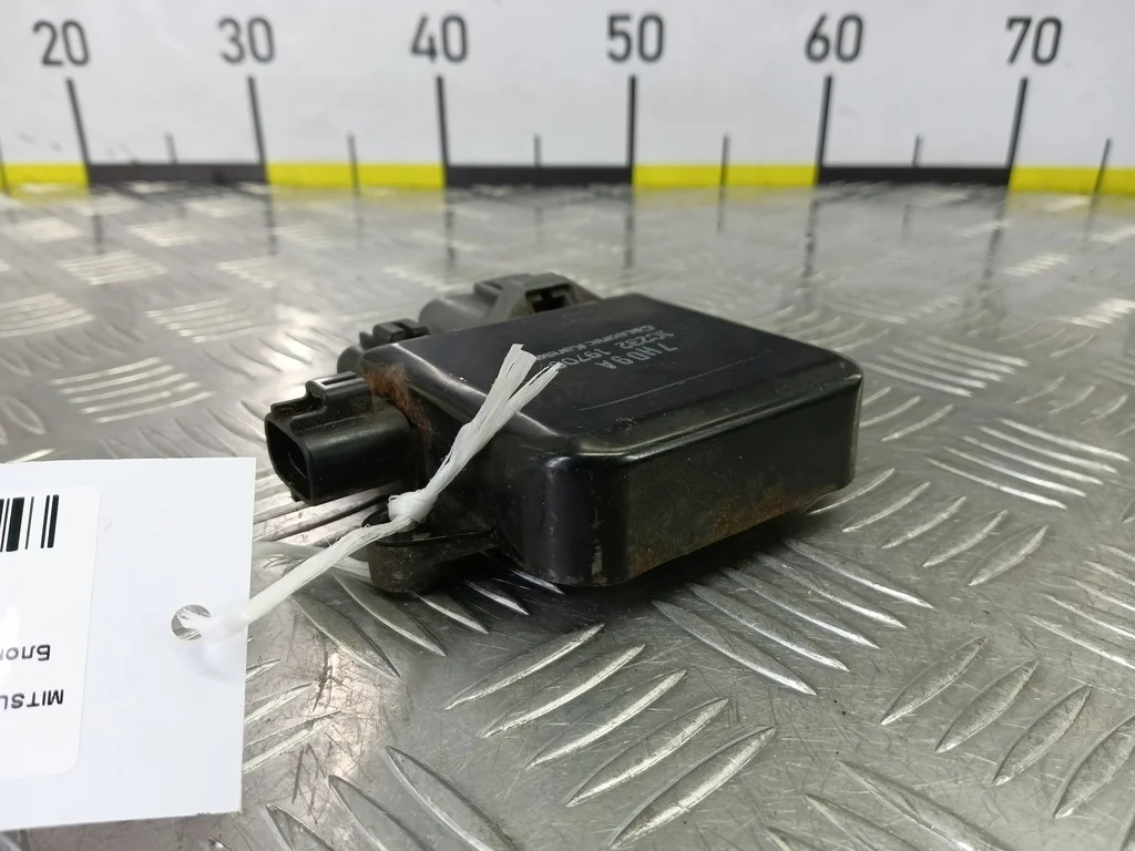 Блок управления вентилятором MITSUBISHI OUTLANDER