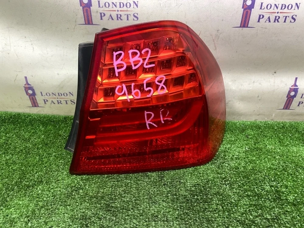 Фонарь BMW E90