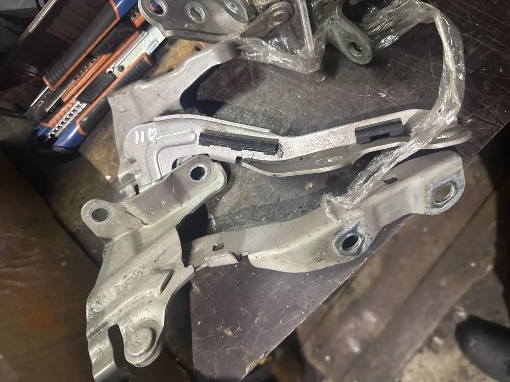 петли капота kia ceed ed комплект