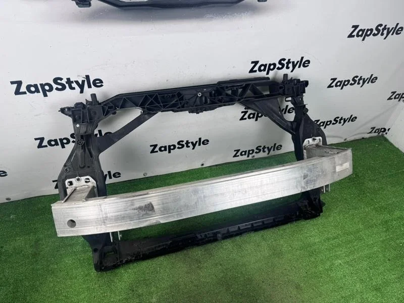 Панель радиатора audi rs q3 2016 8U