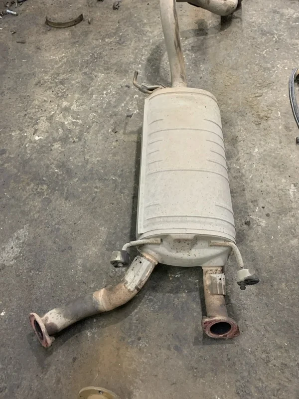 Глушитель Lexus LX 570 (2007-2022) 2008 1742038110 ВНЕДОРОЖНИК 5.7 I 3URFE