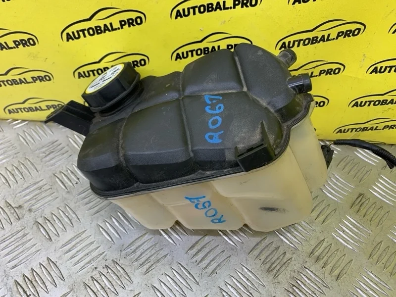 Бачок расширительный Land Rover Range Rover Evoque I (2011-2018) 2014 LR024296 ВНЕДОРОЖНИК 2.2 D 224DT