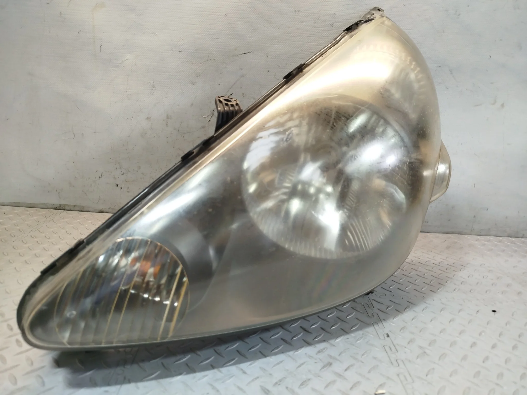 ФАРА HONDA ЛЕВАЯ 33151SAA003 KE743