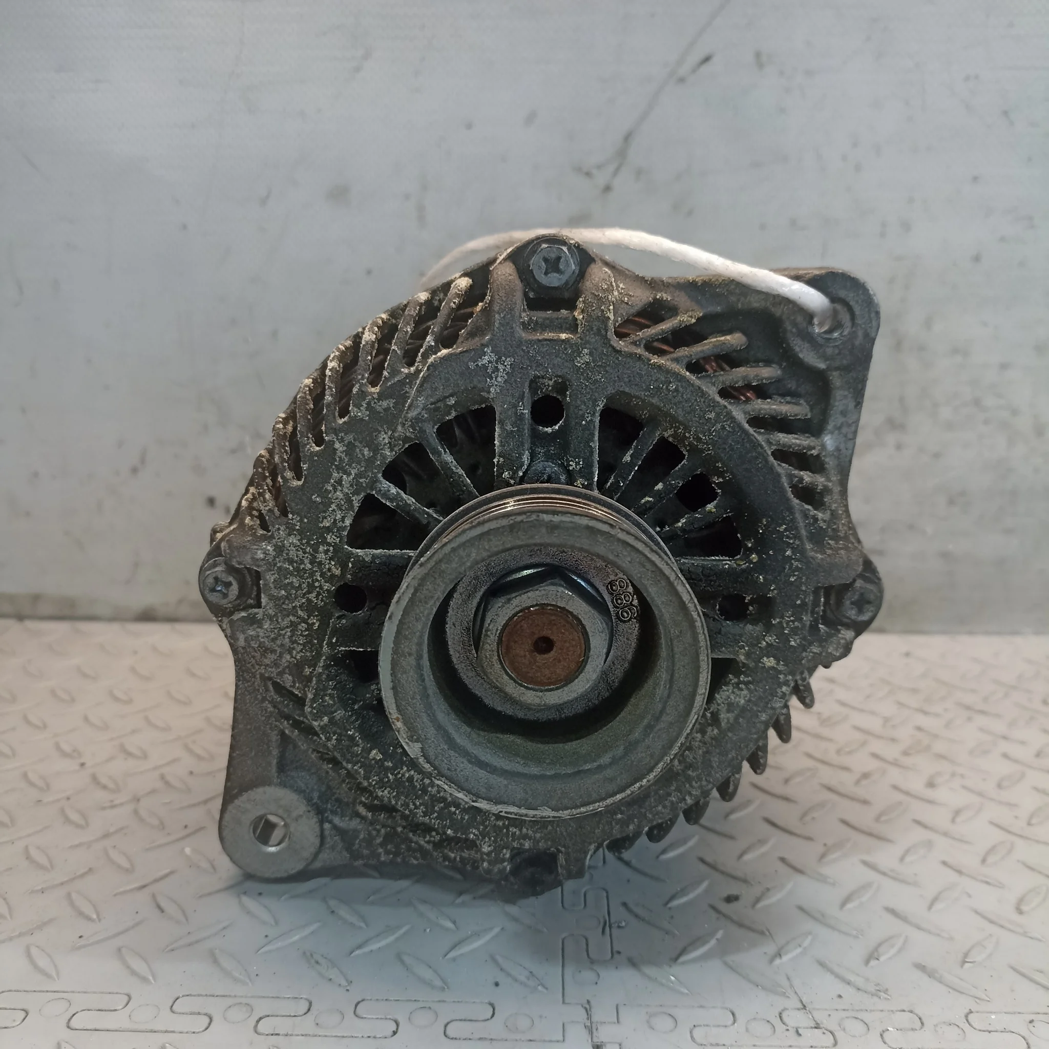 ГЕНЕРАТОР SUBARU 23700AA520 KB1436Z