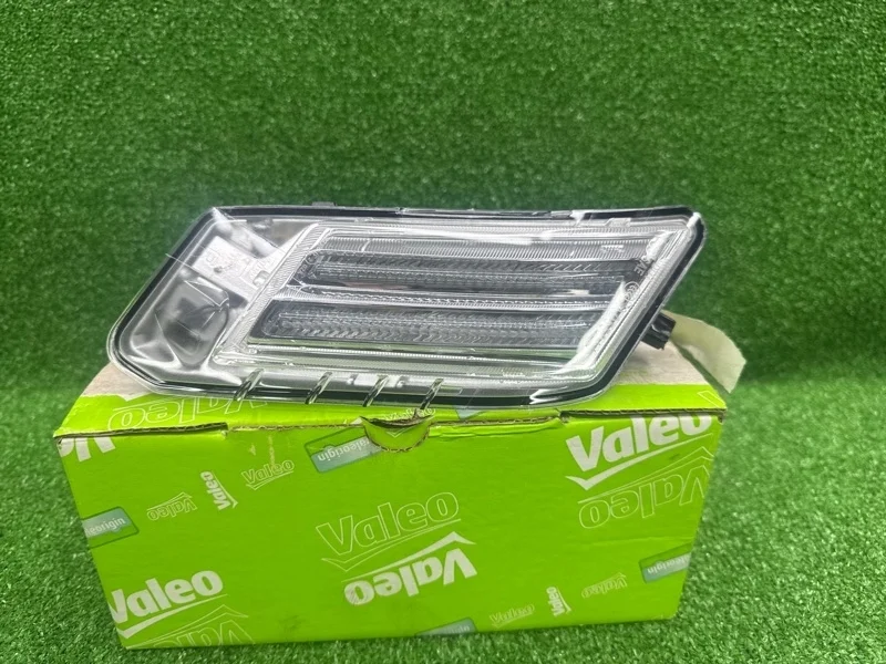 Дневной ходовой огонь VOLVO xc60 2009 31290874, передний правый