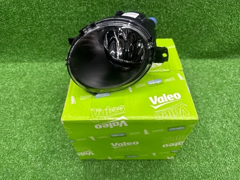 Фара противотуманная VOLVO XC60 C70 C30 2010 30796681, передняя правая