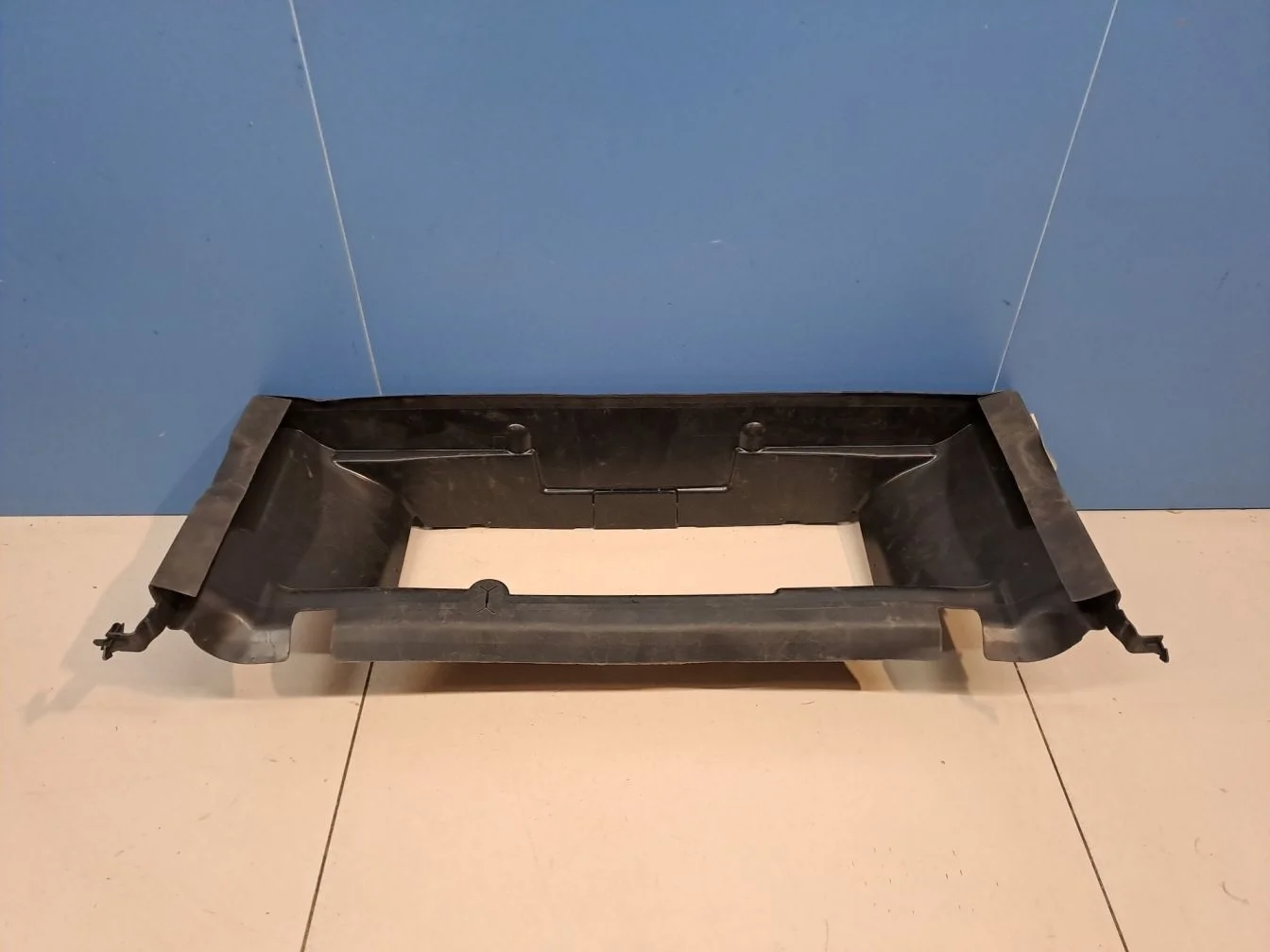 Воздуховод радиатора нижний для BMW 3 F30 2011-2018