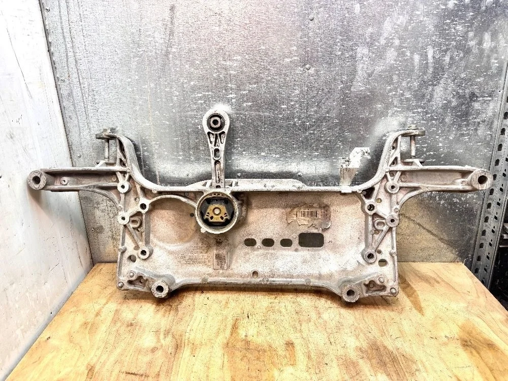 Подрамник Volkswagen Passat B7 (2010—2015)