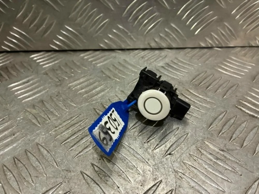 Датчик парковки для Mazda 3 BM 2013-2019