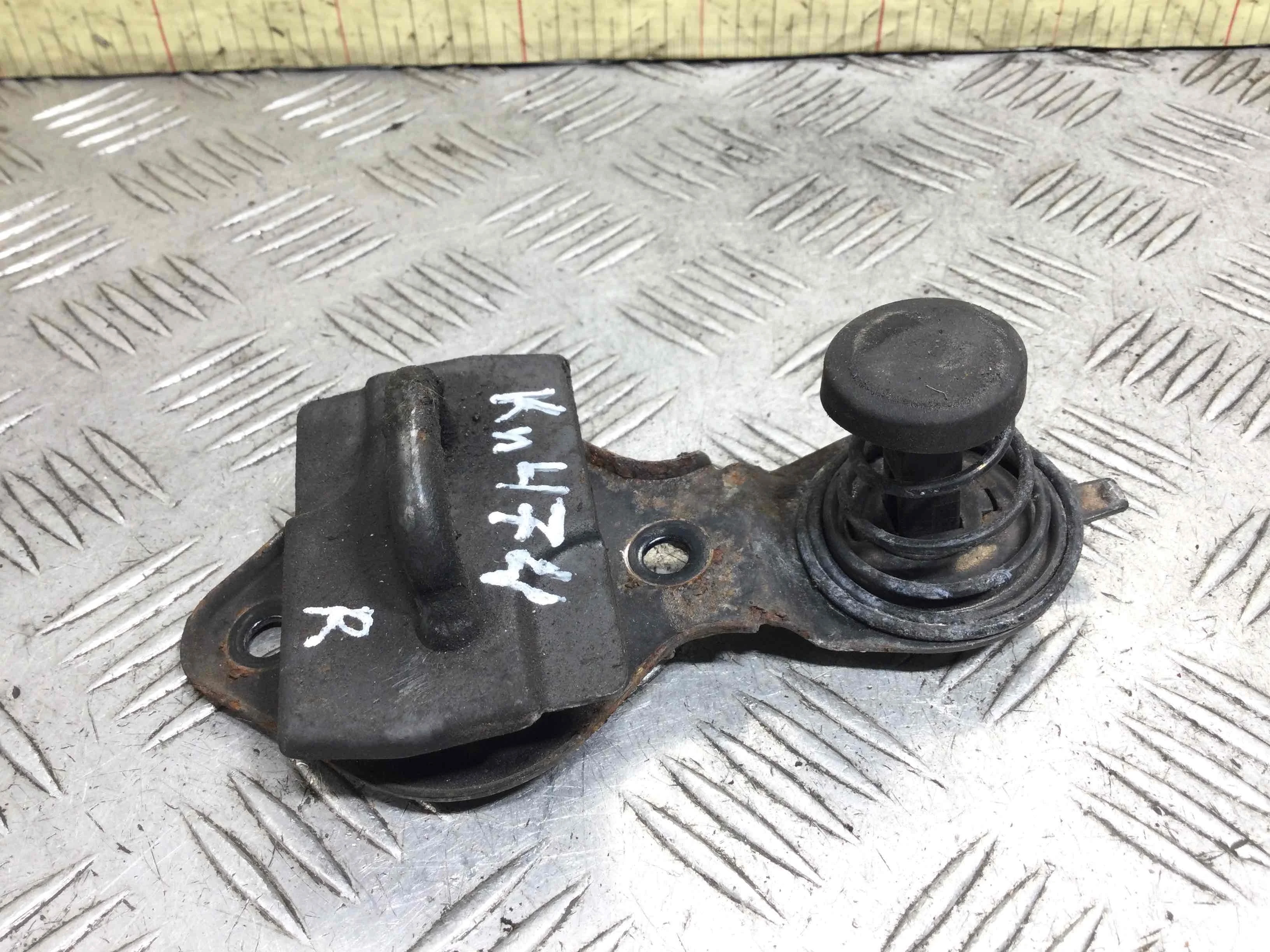 Замок капота Mercedes E-klasse E-klasse (W211) 2002 - 2009 дизель 2.2 CDI Автомат Универсал